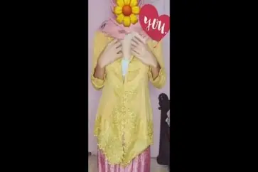 Live Ukhti Kebaya Hijab Pink Menggoda Penonton Baru 2026